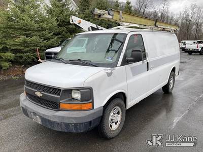 2011 Chevrolet G2500 Cargo Van