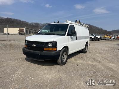 2011 Chevrolet G2500 Cargo Van