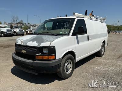 2011 Chevrolet G2500 Cargo Van