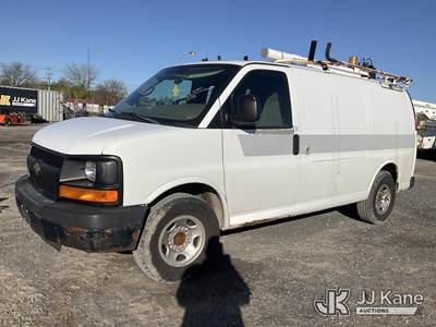2011 Chevrolet G2500 Cargo Van