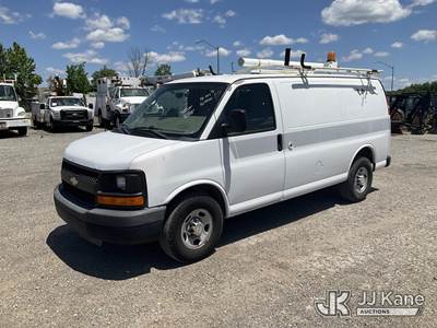 2011 Chevrolet G2500 Cargo Van