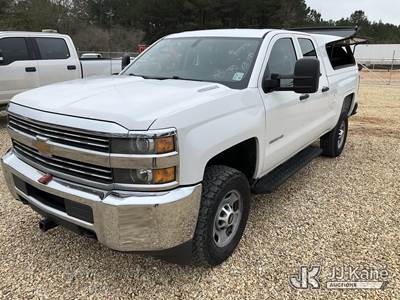 2015 Chevrolet Silverado 2500HD Extended-Cab Pickup Truck