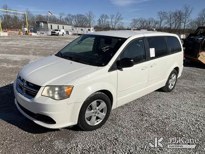 2013 Dodge Grand Caravan SE Mini Passenger Van