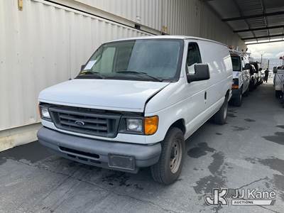 2005 Ford Econoline E-150 Cargo Van