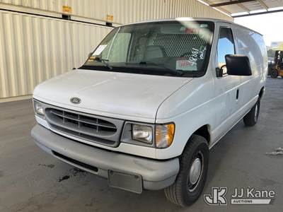 1999 Ford Econoline E-150 Cargo Van
