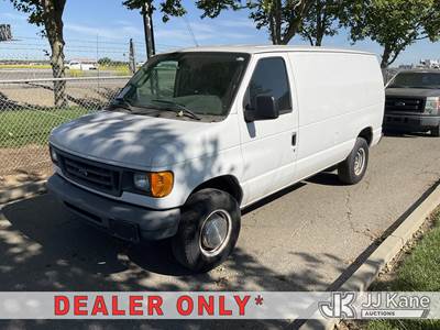 2006 Ford Econoline E-350 SD Cargo Van