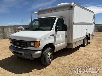 2003 Ford Econoline E-350 Van Body/Service Truck
