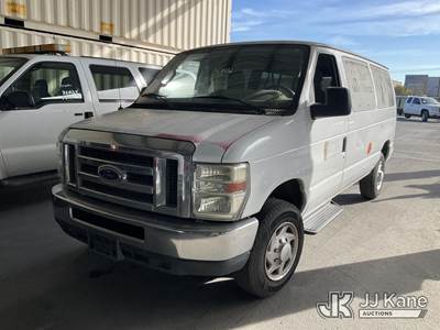 2013 Ford Econoline E-350 Cargo Van
