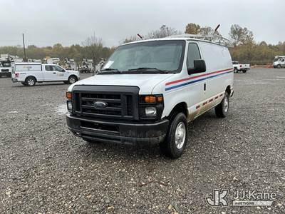 2013 Ford Econoline E-350 Super Duty Cargo Van