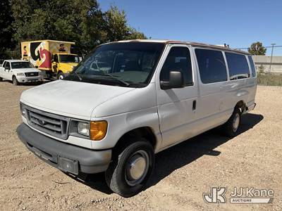 2006 Ford Econoline E-250 Extended Passenger Van