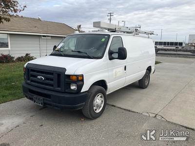 2014 Ford Econoline E-350 Cargo Van