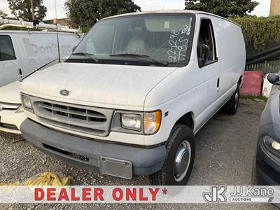 2001 Ford Econoline E350 Super Duty Cargo Van