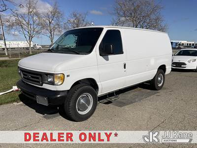2005 Ford Econoline E-350 Super Duty Cargo Van