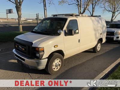 2011 Ford Econoline E-350 Super Duty Cargo Van