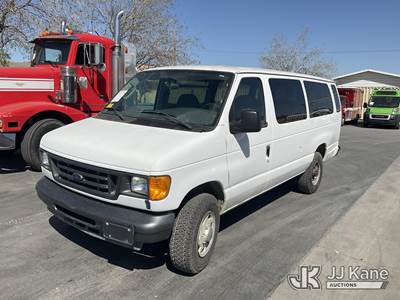 2006 Ford Econoline E-350 Extended Passenger Van