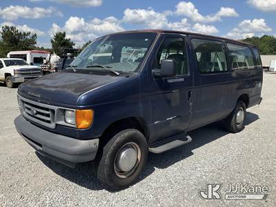 2006 Ford Econoline E-350 Extended Passenger Van