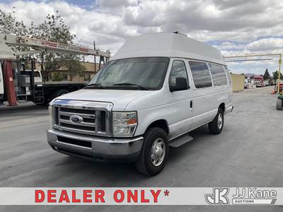 2014 Ford Econoline Cargo Van