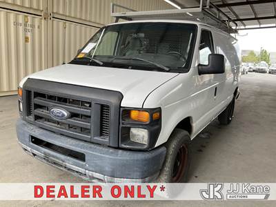 2011 Ford Econoline E-350 Super Duty Cargo Van