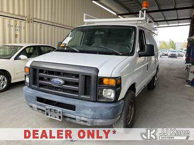 2011 Ford Econoline E-350 Super Duty Cargo Van