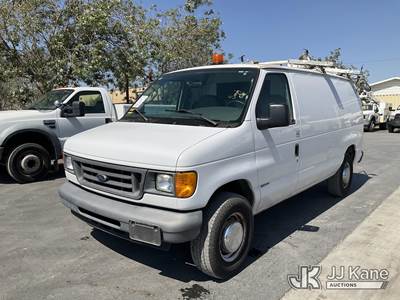 2006 Ford Econoline E-350 Super Duty Cargo Van