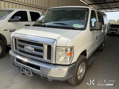 2014 Ford Econoline Passenger Van
