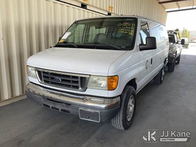 2006 Ford Econoline E-350 Super Duty Cargo Van