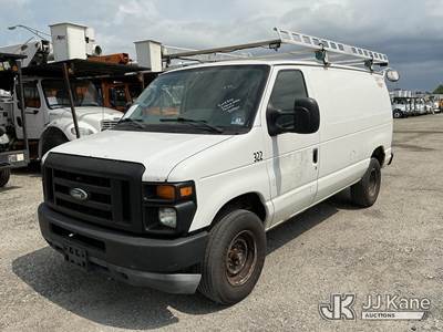2012 Ford Econoline E-350 Super Duty Cargo Van