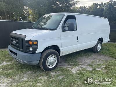 2010 Ford Econoline E-150 Extended Cargo Van