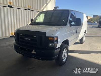 2012 Ford Econoline E-350 Super Duty Cargo Van