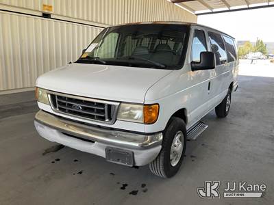 2005 Ford Econoline E-350 Extended Passenger Van