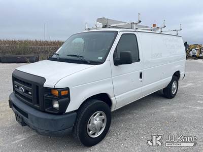 Ford Econoline E-350 SD Cargo Van