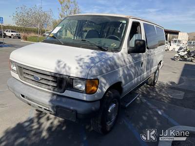 2006 Ford Econoline E350 Passenger Van