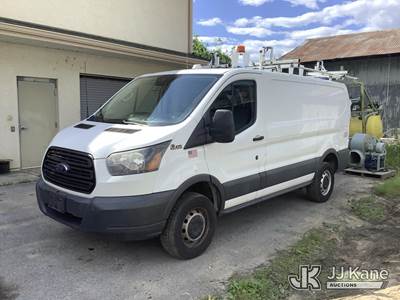 2017 Ford Transit 4x4 250 Van Low Roof 60/40 Pass.130-in. WB Van