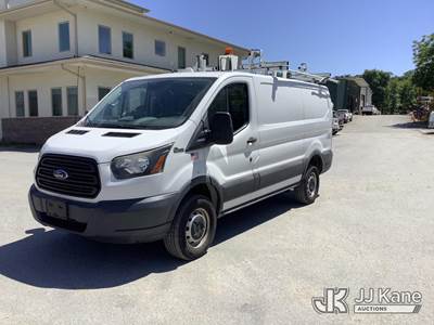 2017 Ford Transit 4x4 250 Van Low Roof 60/40 Pass.130-in. WB Cargo Van