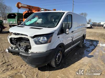 2019 Ford Transit 250 Van Low Roof w/Sliding Pass. 130-in. Cargo Van