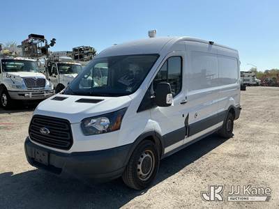 2017 Ford Transit 350 Van Med. Roof w/Sliding Pass. 148-in Cargo Van