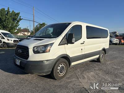 2017 Ford Transit 150 Van Low Roof w/Sliding Pass. 130-in. Cargo Van