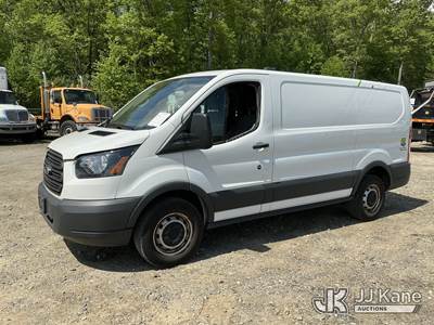 2016 Ford Transit 250 Van Low Roof 60/40 Pass.130-in. WB Cargo Van