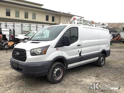 2017 Ford Transit Quigley 4x4 250 Van Low Roof 60/40 Pass.130-in. WB Cargo Van