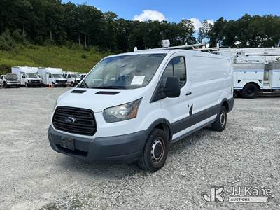2016 Ford Transit 250 Van Low Roof 60/40 Pass.130-in. WB Cargo Van