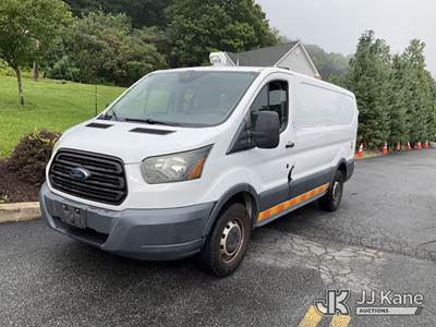 2015 Ford Transit 250 Van Low Roof 60/40 Pass.130-in. WB Cargo Van
