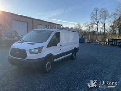 2017 Ford Transit Quigley 4x4 250 Van Low Roof 60/40 Pass.130-in. WB Cargo Van