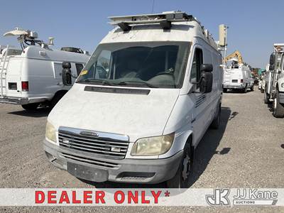 2005 Freightliner 3500 Cargo Van