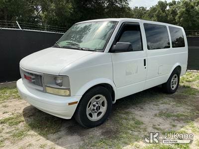 2004 GMC Safari Passenger Van