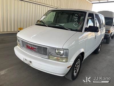 2004 GMC Safari Passenger Van