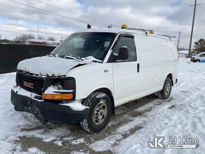 2014 GMC Savana G3500 Cargo Van