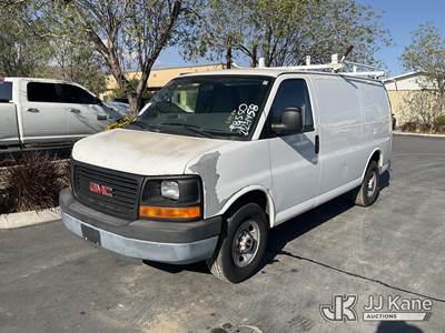 2010 GMC Savana G3500 Cargo Van