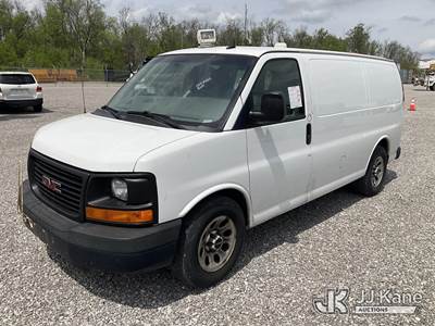 2014 GMC Savana G1500 Cargo AWD Van