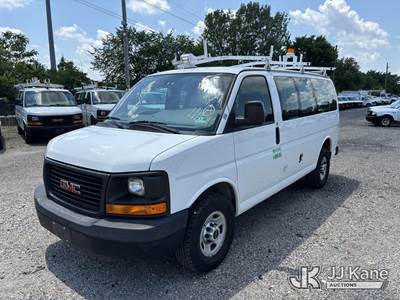 2015 GMC Savana G3500 Cargo Window Van