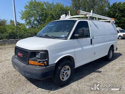 2016 GMC Savana G3500 Cargo Van